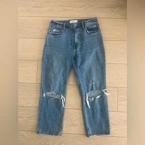 Abercrombie & Fitch ankle straight ultra high rise size 28 short